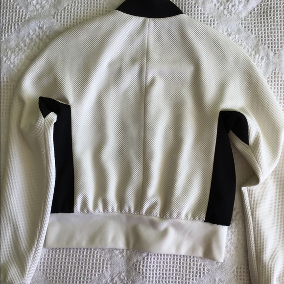 Tahari Jacket - Picture 2 of 3